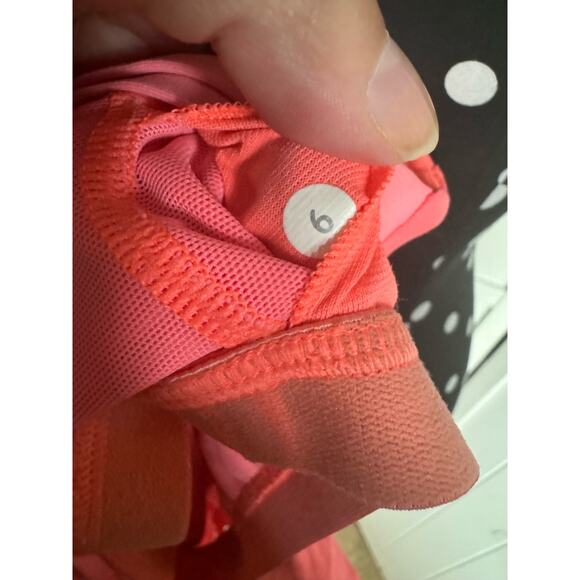 Lululemon Womens Tank Sz 6 City Sky Run By Grapefruit Mesh Most Popular RARE - Picture 15 of 16